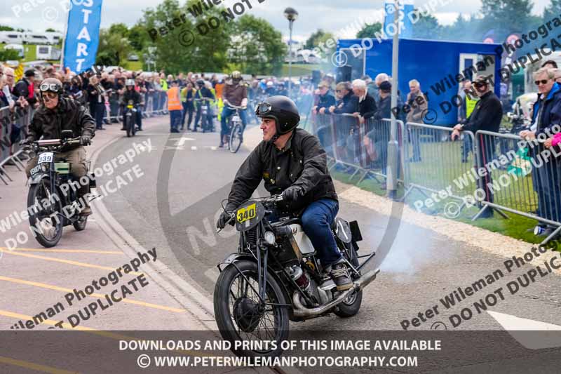 Vintage motorcycle club;eventdigitalimages;no limits trackdays;peter wileman photography;vintage motocycles;vmcc banbury run photographs